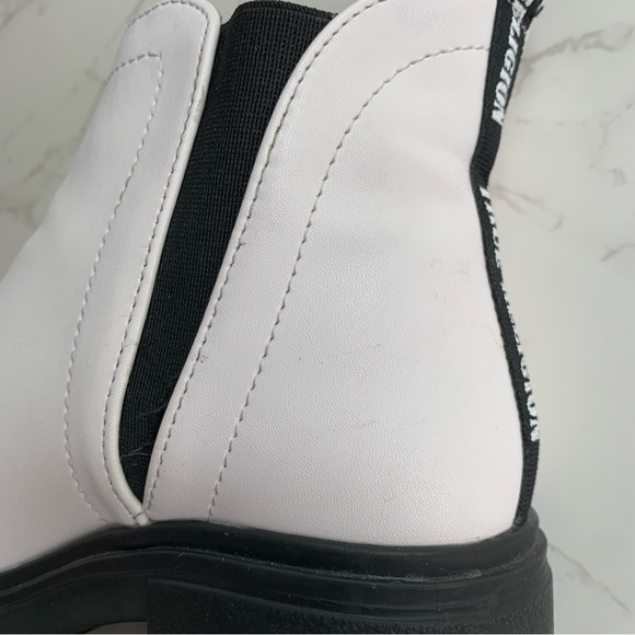True Religion White Slip On Platform Heel Ankle Boots | Size 6.5 - Picture 6 of 7